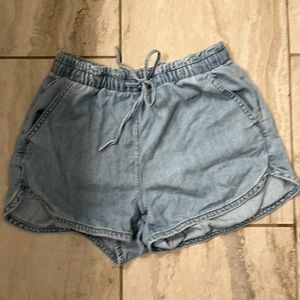 American eagle Jean size xs with drawstrings